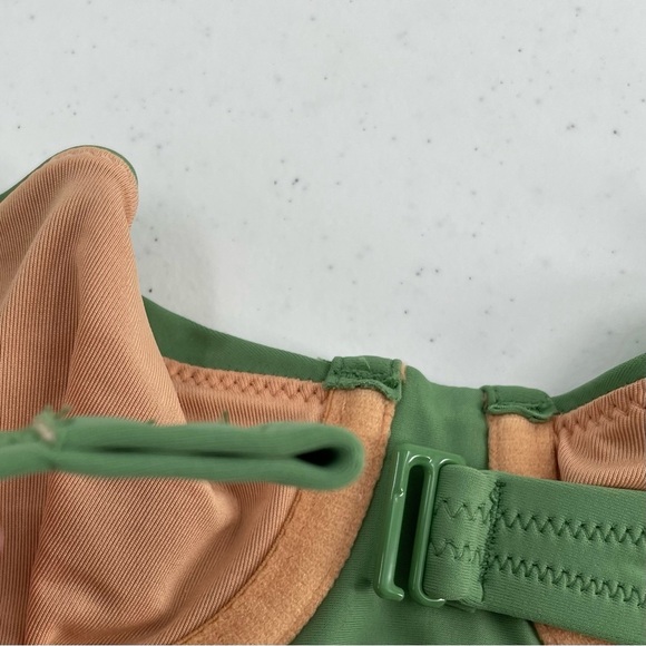 NWT J Crew Balconette Underwire Bikini Top Sage Green Size 32A Beach Swim - Picture 7 of 10